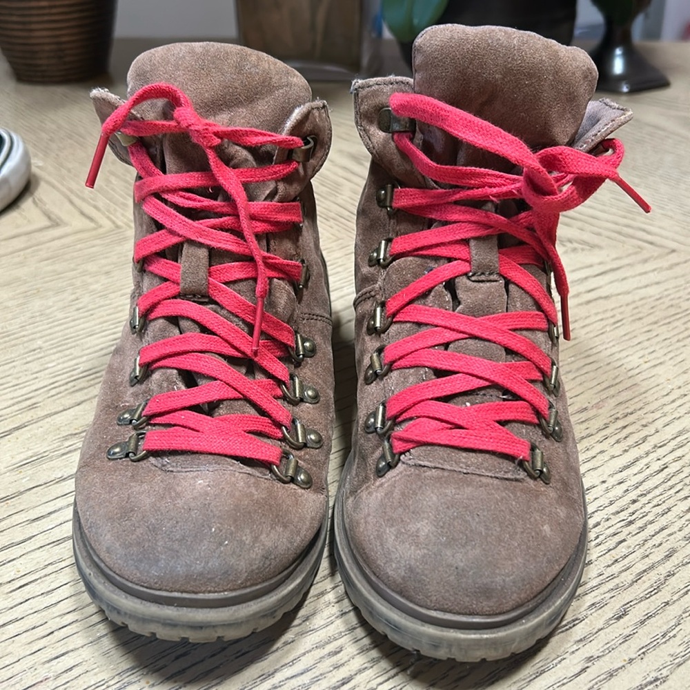 Fergalicious by Fergie Booties